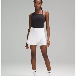 NEW Lululemon Asymmetrical High Waist White Tennis Skirt - Size 12.